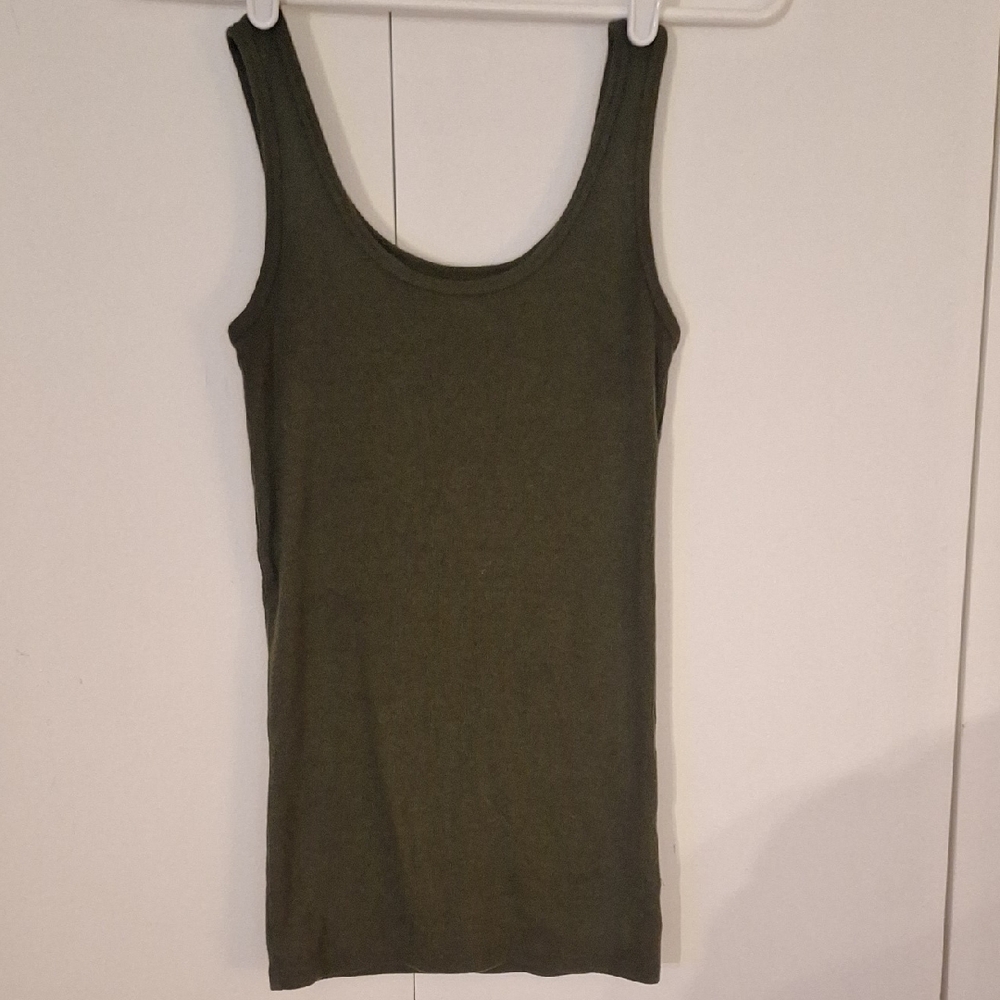 Time and Tru Dark Green Women's Tank Top